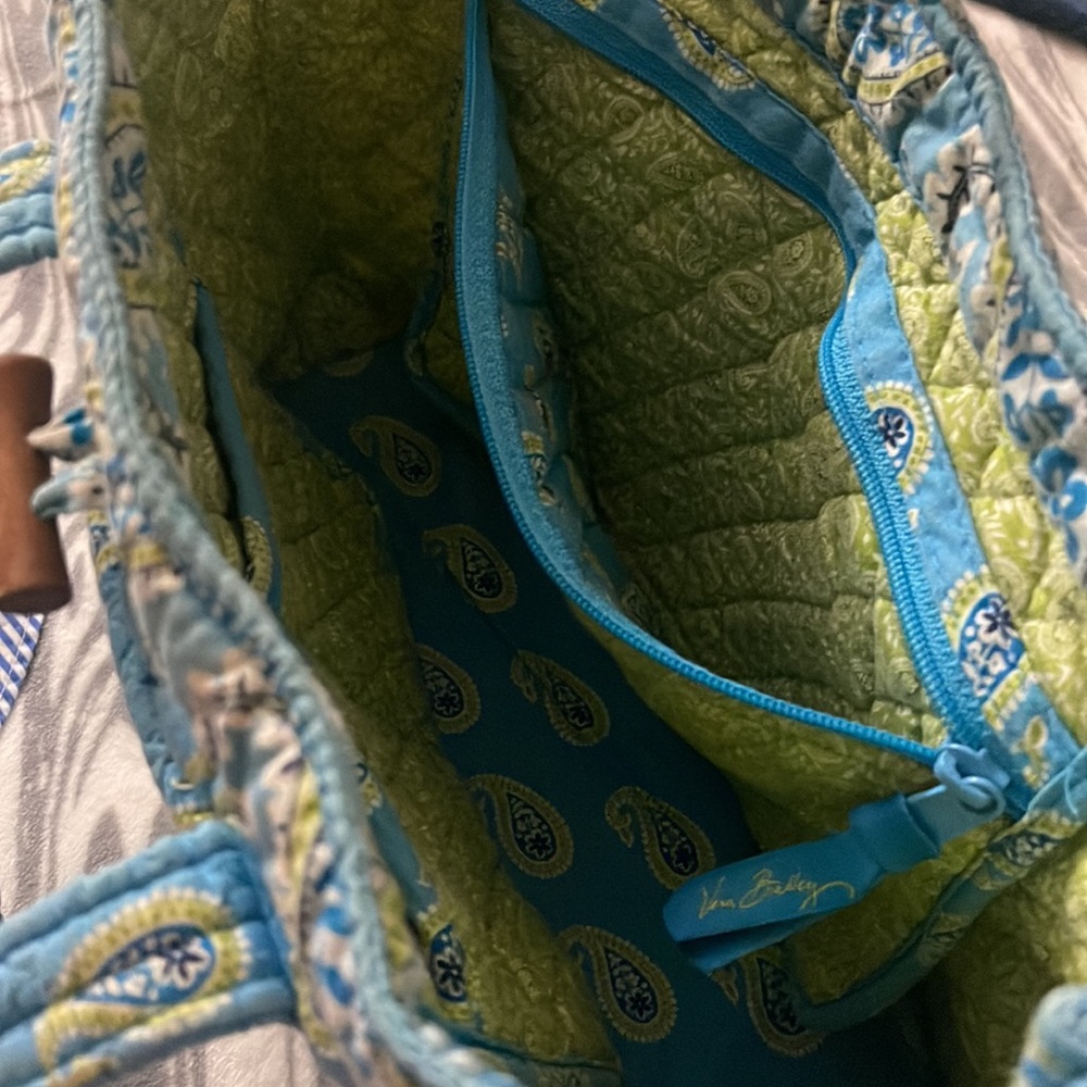 2 Vera Bradley Bags - Picture 13 of 16